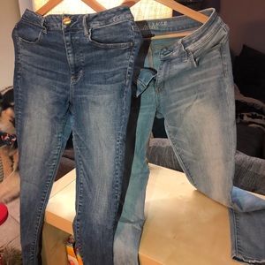 2 pairs of American Eagle Skinny Jeans Size 10 🦅